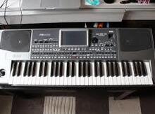 Sintezator "Korg pa 900"