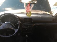 Hyundai Accent, 1995 il