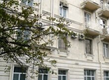 2-otaqlı mənzil kirayə verilir, Elmlər Akademiyası m., 70.0 m²