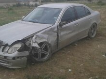 Mercedes E 240, 2004 il