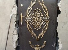 Qapı