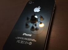 Apple iPhone 4S