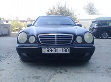 Mercedes E 240, 2000 il