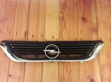 "Opel Vectra" üçün radiator barmaqlığı