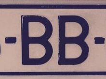 Avtomobil qeydiyyat nişanı - 65-BB-002
