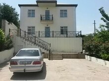 Həyət evi, Hökməli q.