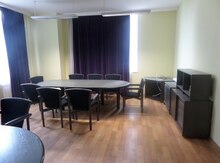 Ofis icarəyə verilir, E. Akademiyası m.