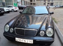 Mercedes E 240, 2000 il