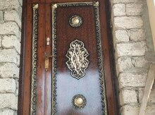 Qapı