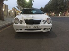 Mercedes E 220, 2001 il