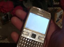 Nokia E72