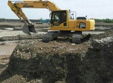 Komatsu 240