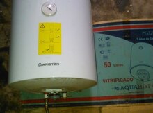 Su qızdırıcı "Ariston"