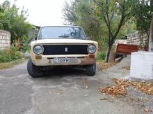 LADA (VAZ) 21011, 1981 il