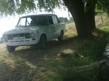 LADA (VAZ) 21011, 1981 il