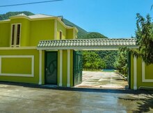 Villa, Qax r.