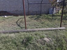 Telefon xətti dirəyi