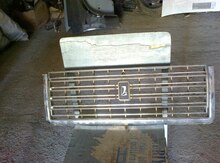 "VAZ 2107" radiator barmqlığı və kapot