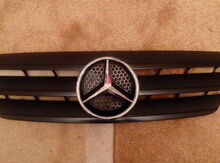 "Mercedes" radiator barmaqlığı