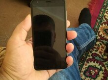 Telefon "Oukitel"