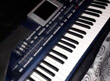 Sintezator "Korg pa800"