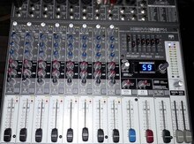 "Behringer" pult