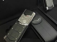 Vertu Signature S Black Matte Alligator Platinum Design 2017