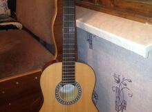 Gitara "Fender"