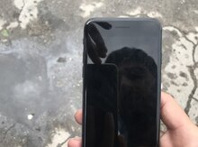 Apple iPhone 7