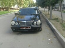 Mercedes E 240, 2000 il