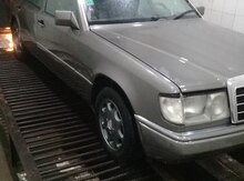 Mercedes E 230, 1990 il