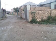 2 sot torpaq sahəsi, Saray qəs.
