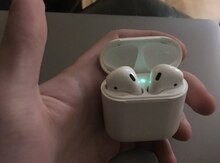 Apple AirPods