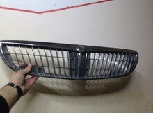 "Nissan Maxima" radiator barmaqlığı