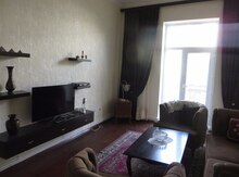 Сдается 3-комн. квартира, пр. Бюль-бюля, 90 м²