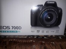 Fotoaparat "Canon EOS 700D"