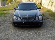 Mercedes E 240, 2000 il