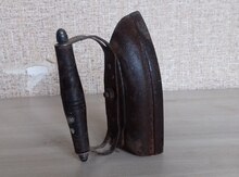 Старинный утюг