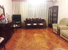 2-otaqlı mənzil, Q.Qarayev m., 90 m²