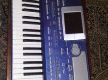Sintezator "Korg PA800"