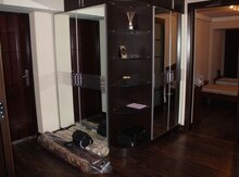 3-otaqlı mənzil kirayə verilir, Səbail r., 120 m²