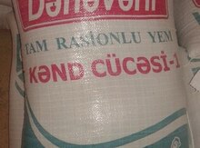 Toyuq yemləri