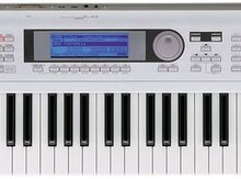 Sintezator "Korg Triton le 76"