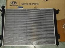 "Hyundai Elantra" su radiatoru