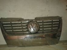 "Volkswagen Passat" üçün radiator barmaqlığı