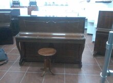 Pianino "Rönisch"