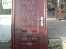 Qapı