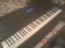 Sintezator "Roland G 800"