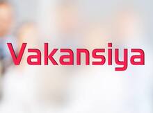 Satıcı xanım tələb olunur