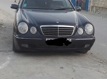 Mercedes E 270, 2001 il